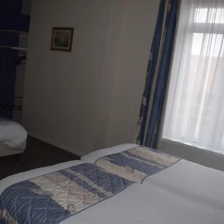 Metropol Hotel 3*
