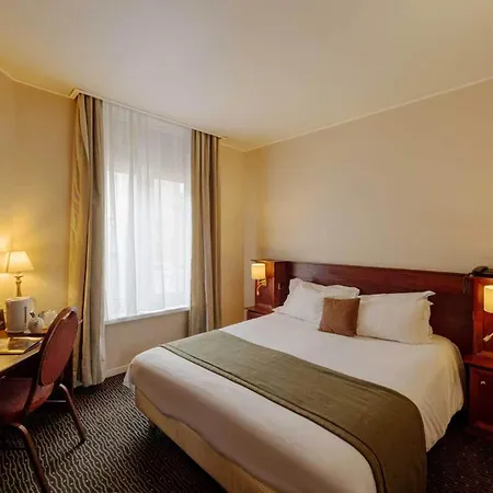 מלון Metropol 3*