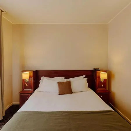 Metropol 3* קאלה