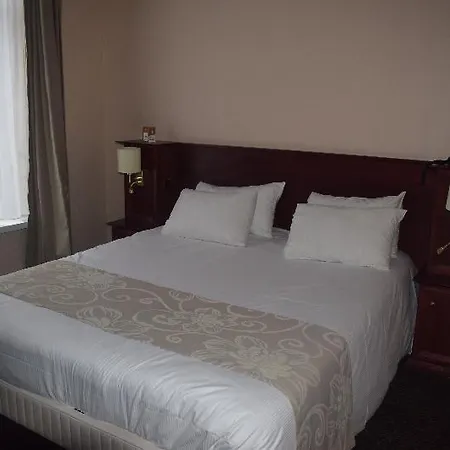 Metropol Hotel 3*